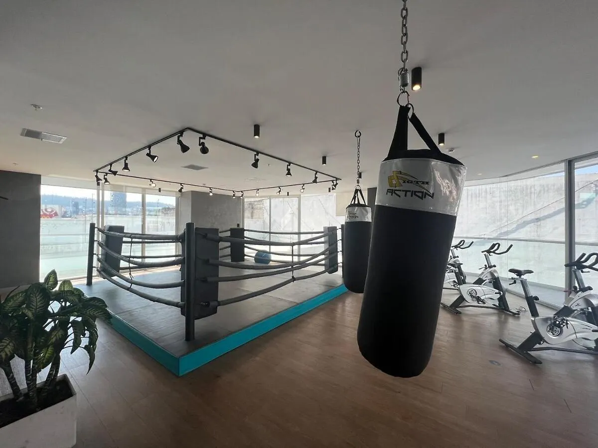 아파트 Lovely View Studio Building Heated Pool Gym Turco Wifi 키토 에콰도르